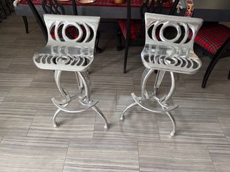 Unique Aluminum Bar Stools