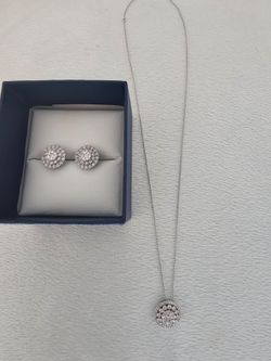 Diamond necklace & Earrings set