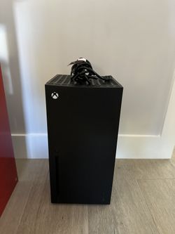 Xbox MINI FRIDGE Series X replica fridge