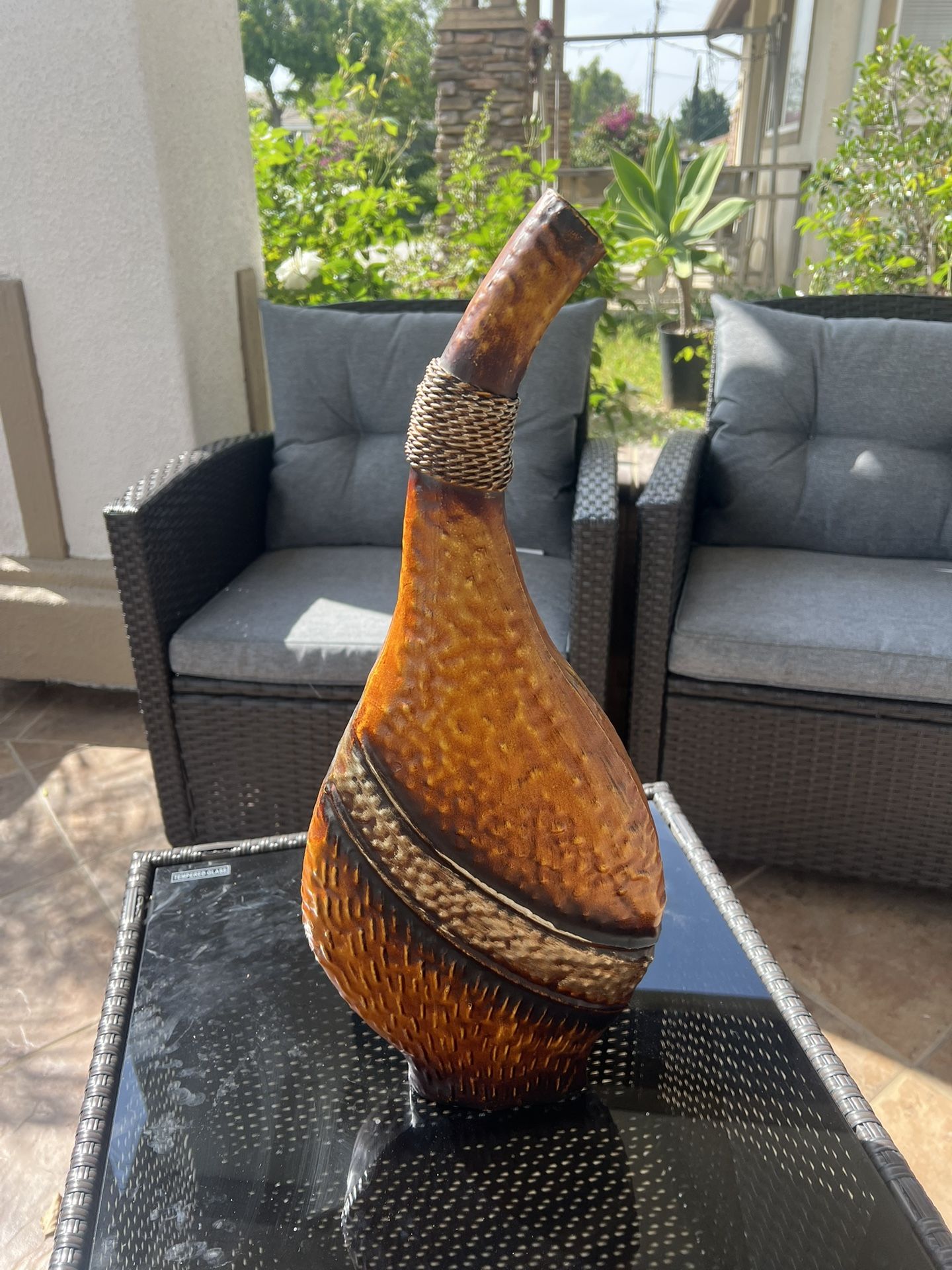 Vase $10