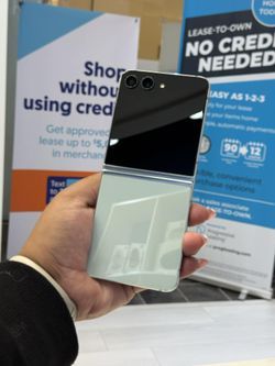  Z Flip 5 Just Dropped! Starting today form $379 or $1 Down – Save Over $600 with 1-Year Warranty