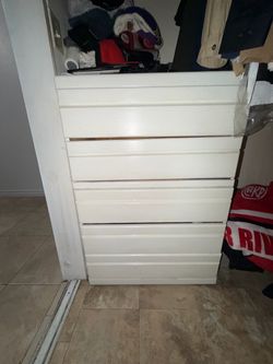 White 5-Drawer Dresser – Solid Wood Chest