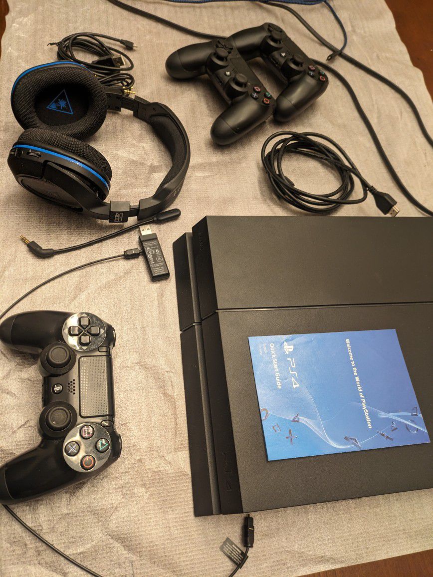 PS4 + Headset 
