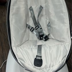Baby swing