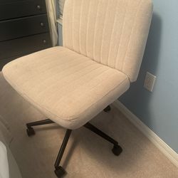 Office Chair- Very Comfortable