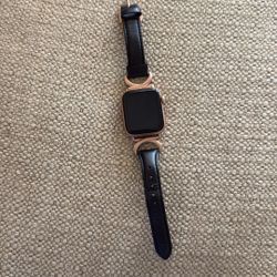 Apple Watch SE Model   40mm Case - GPS Only