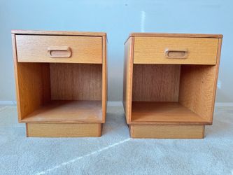 Pair of Mid-Century Modern Nightstands