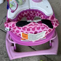 Minnie Mouse Walker 