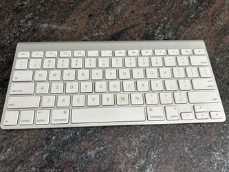 Apple Magic Wireless Keyboard