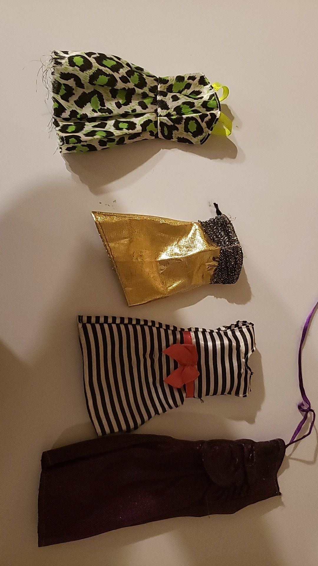 Selling barbie clothes