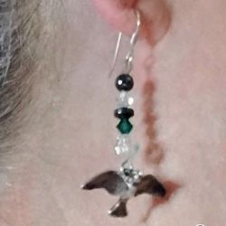 BIRD'S IN FLIGHT 100%- 99.9👈 STERLING WITH  GENUINE ,All NATURAL  SWAROVSKI CRYSTALS, CLEAR AND GREEN, SHIMMERY *HEMATITE*.  PURE SILVER..