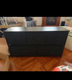 Storage drawer