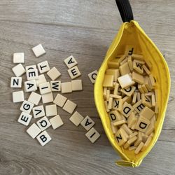 Bananagrams Word game