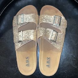Slippers/ Shoes Glittery Gold Gorgeous 7.5