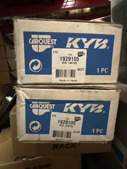 (2) KYB 349105 Shock Absorbers – Carquest 1929105 – Made in Japan – New