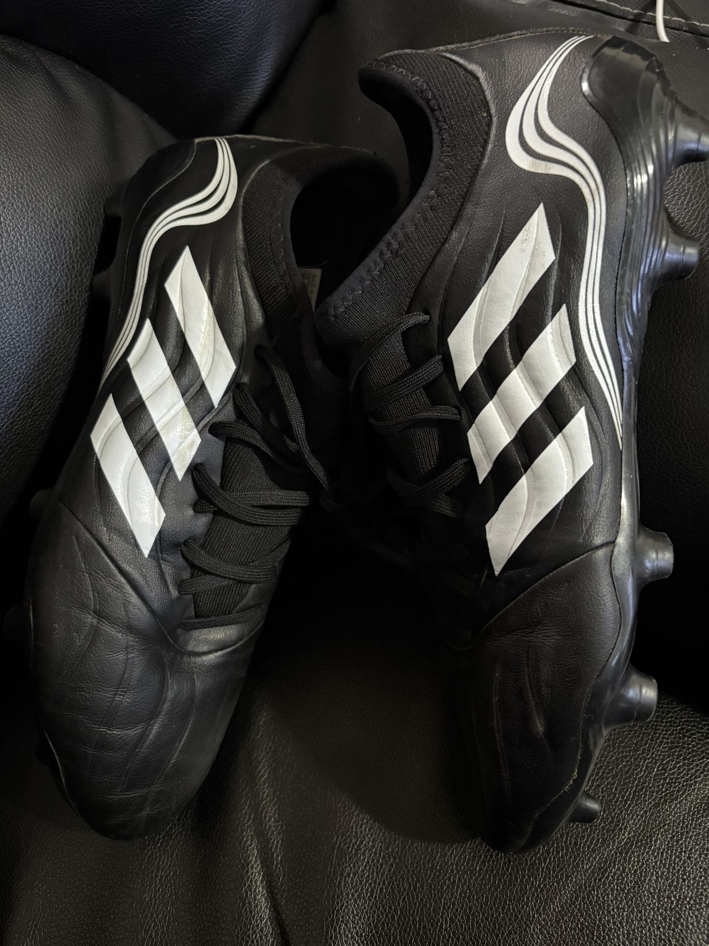 Size 9 Soccer Cleats
