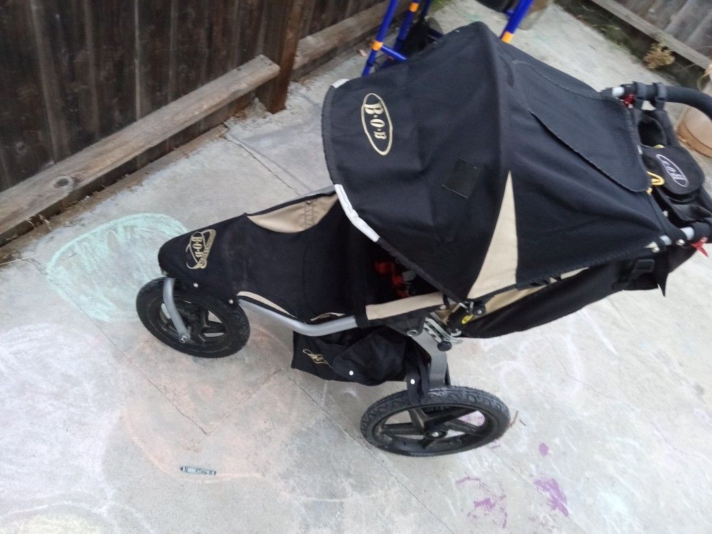 B.O.B Revolution Jogger Stroller