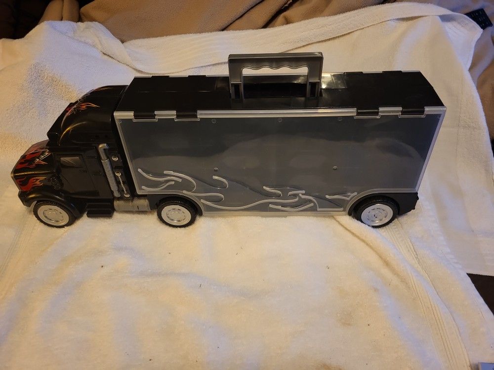 Hot Wheels Semi Truck Car Carrier Vehicle