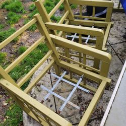 4 Wooden Chairs