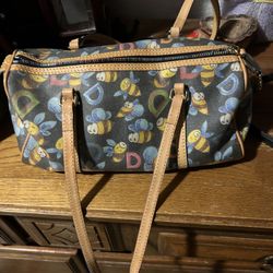 Dooney and Bourke purse authentic
