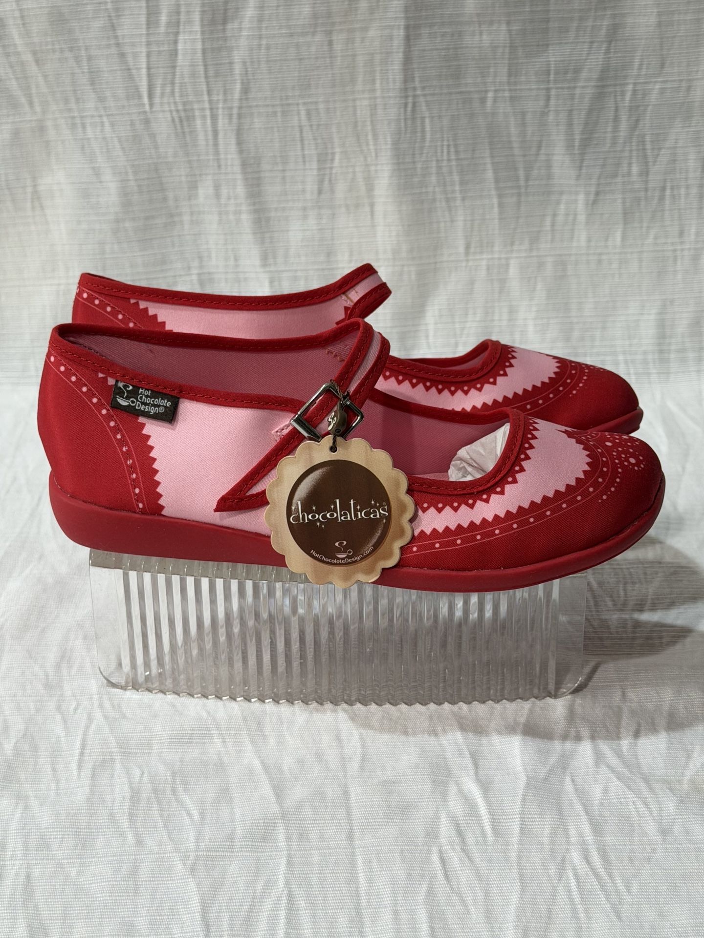 CHOCOLITAS Size 9 Red And Pink Shoes NEVER WORN! display picture 2