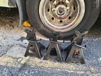 jack stands 3