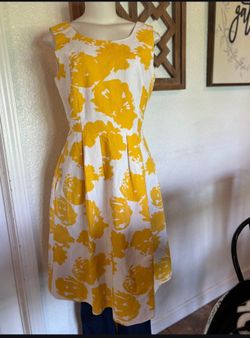 Size 6 dress $2