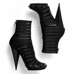 Gucci Black Elastic And Leather Isadora Gladiator Booties