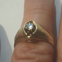 14 K Solid Gold Diamond Ring 