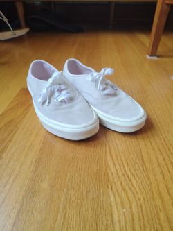 Pale Lavender Low Top Vans Men's 6.5, Women's 8