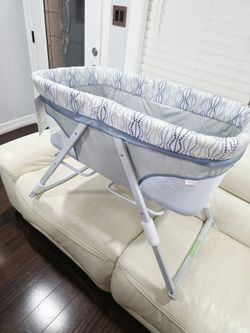 Ingenuity - Newborn, Baby - FoldAway Rocking Bassinet.