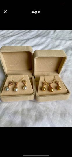 Genuine South Sea Pearl Set Different  C Material: Amethyst isolors with Certificates  Each set $190