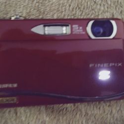Fujifilm FinePix Z700EXR Red Digital Camera 12.0MP EXR Sensor 5x Zoom