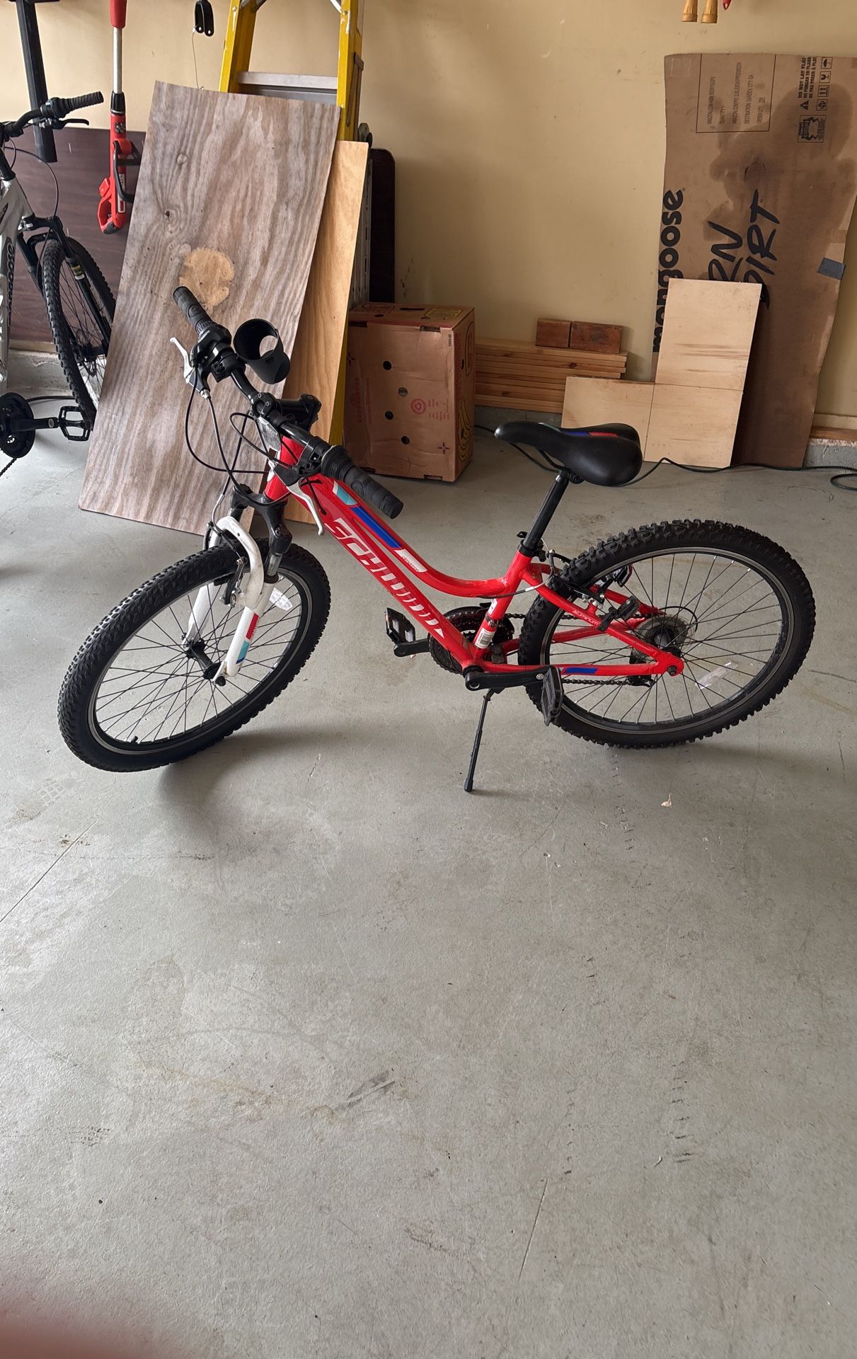 24” Schwinn Bike 21 Speed