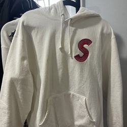 Supreme Hoodie 