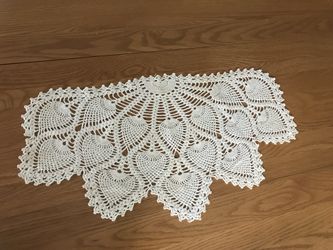 Vintage crocheted doily for chairback 23”