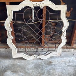 Indoor/outdoor Decorative Art