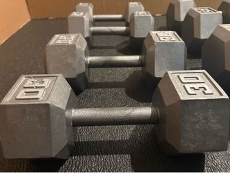 Set of Hex Cast Iron Dumbbells ( heavy) 40#, 35#, 30# and 25 #   In total: 260 pounds.
