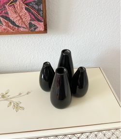 LIKE NEW! Set of 4 Small Black Ceramic Bud Vases