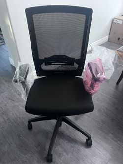 All steel Quip Ergonomic mess back Swivel Task Chair