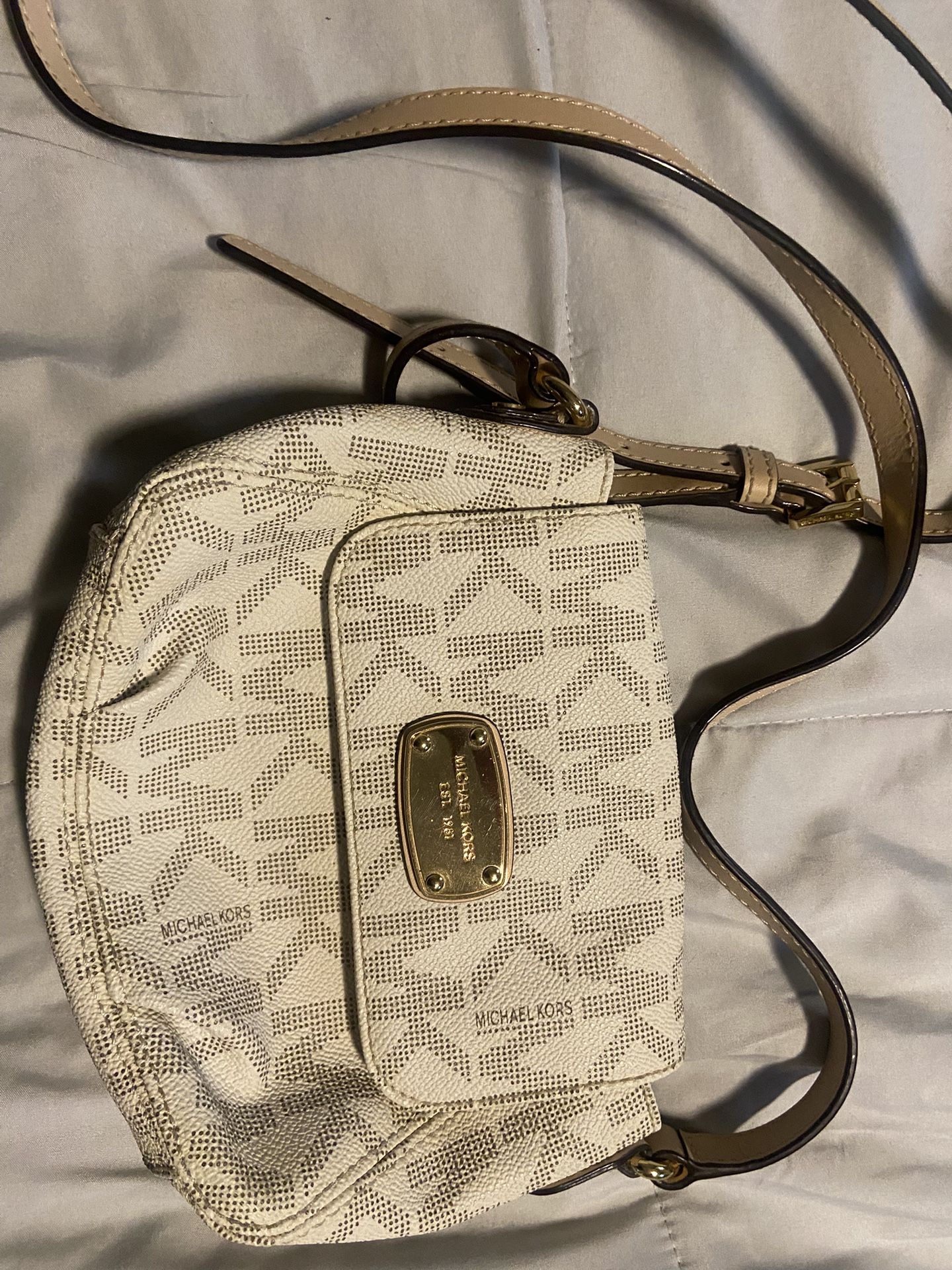 Michael Kors Crossbody Bag