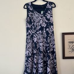 Brand New Maggy London Blue & White Floral Dress - Size 8