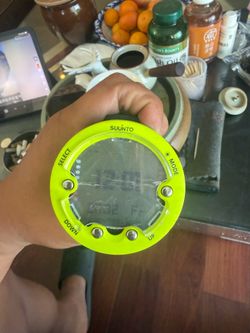 Suunto Zoop Novo dive computer for sale; battery recently replaced.