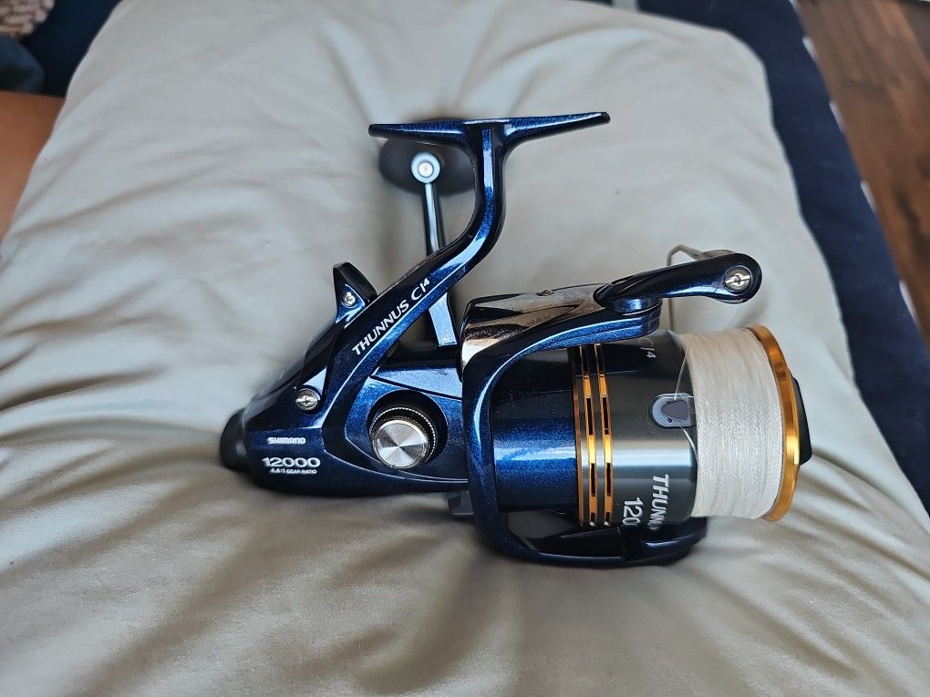 Shimano Thunnus ci4 Spinning Reel Shimano Thunnus CI4 Baitrunner