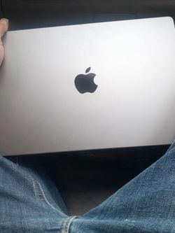 Macbook Pro (2023)