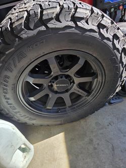 Wheels And Tires 275/65/18
