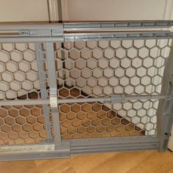 Expandable Pet Gate