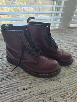 Burgundy DOC MARTEN