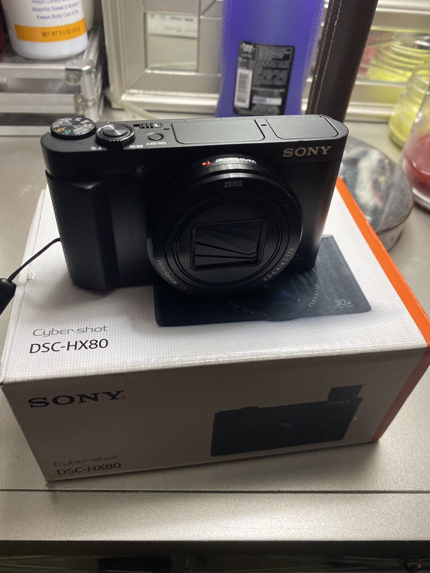 Like New [Sony DSC HX80] Best camera ever!