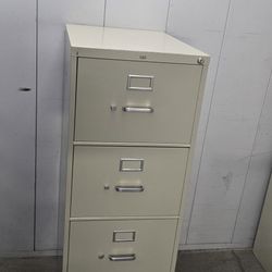 Metal File Cabinet With Key For Letter Or Legal Size $80 Each